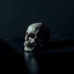 Denti rossi e cinabro: rituale misterioso nell’antico Xinjiang