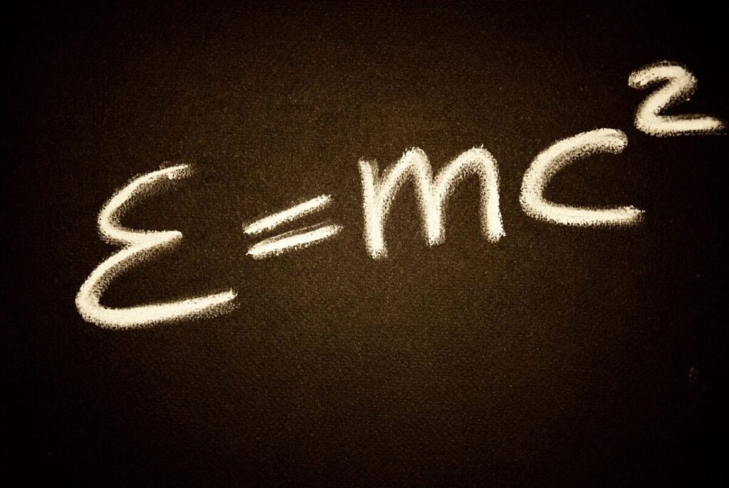 Maryam Mirzakhani: simbolo di eccellenza nella matematica Maryam Mirzakhani: simbolo di eccellenza nella matematica