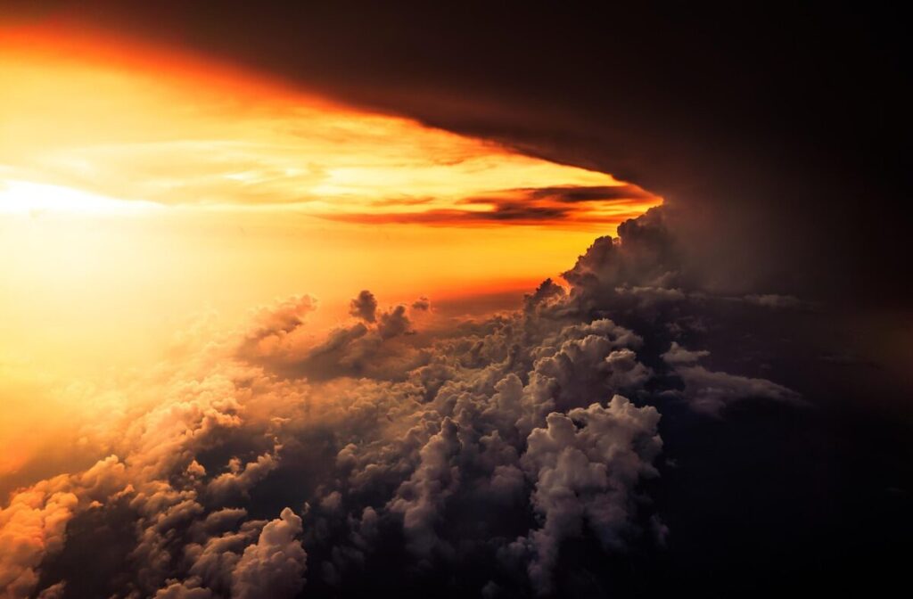 Clima estremo divide l’Europa tra siccità e inondazioni Clima estremo divide l’Europa tra siccità e inondazioni
