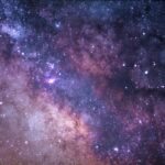 Sciami meteorici: cosa sono davvero le “stelle cadenti” che illuminano il cielo estivo