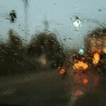 Pioggia e qualità dell’aria: come le precipitazioni puliscono l’atmosfera (e quando non basta)
