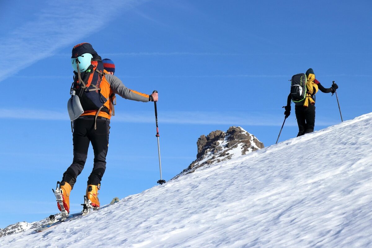Gennaio, tra sci e fughe al caldo: dove andare in vacanza nel mese più freddo